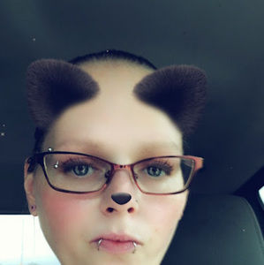 Meet your Posher, Kaci